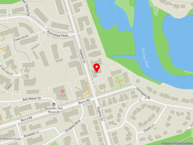 RentSafeTO apartment evaluation map view of 135 STEPHEN DR in Etobicoke-Lakeshore, Toronto